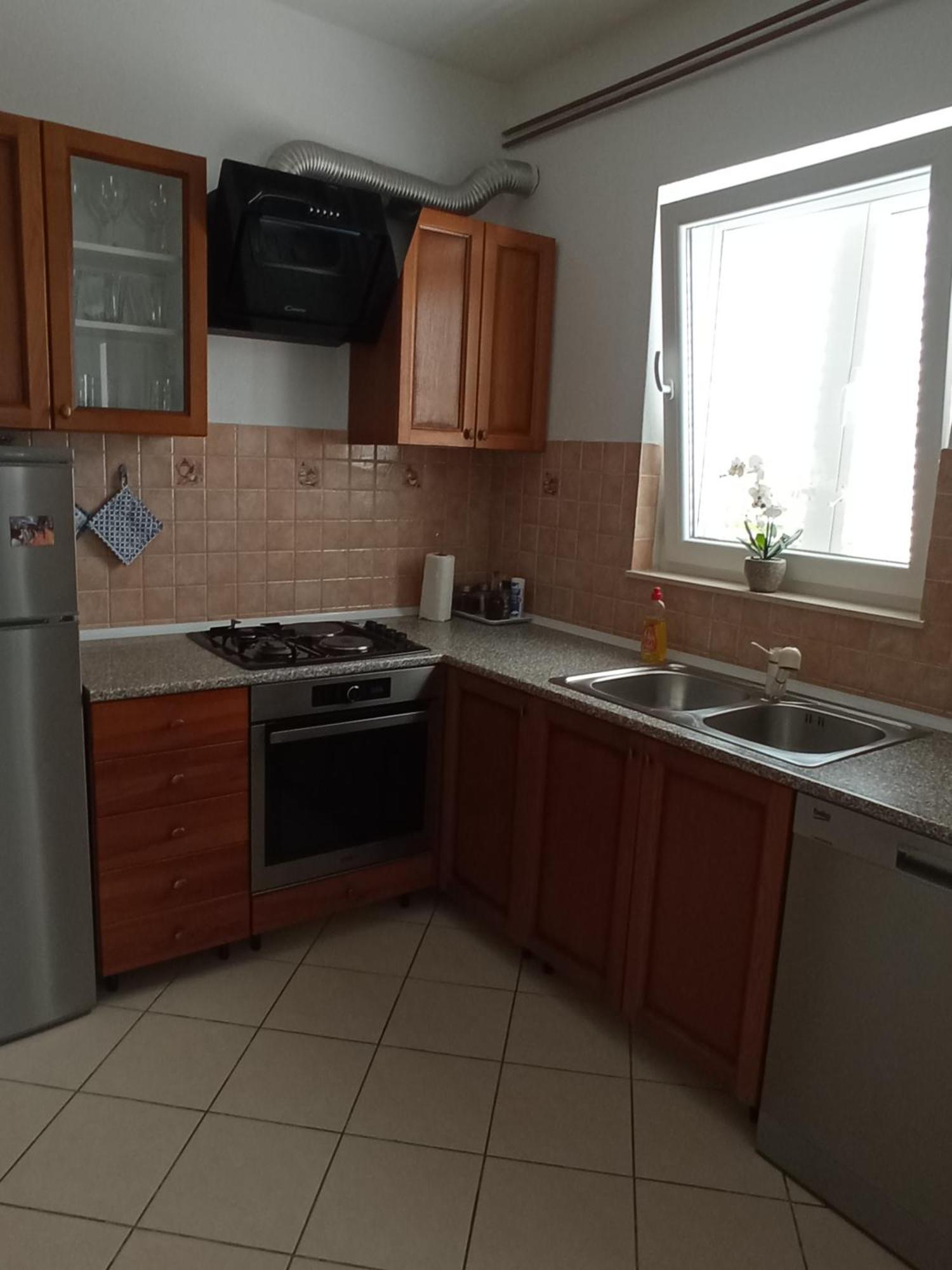 Apartman Carpe Diem Sutomiscica Ngoại thất bức ảnh